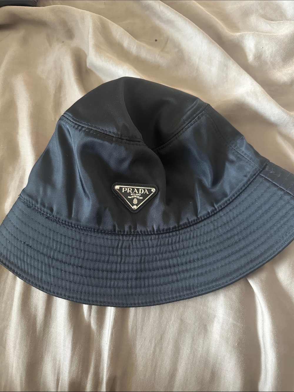 Prada Black Re-Nylon Bucket Hat with Logo